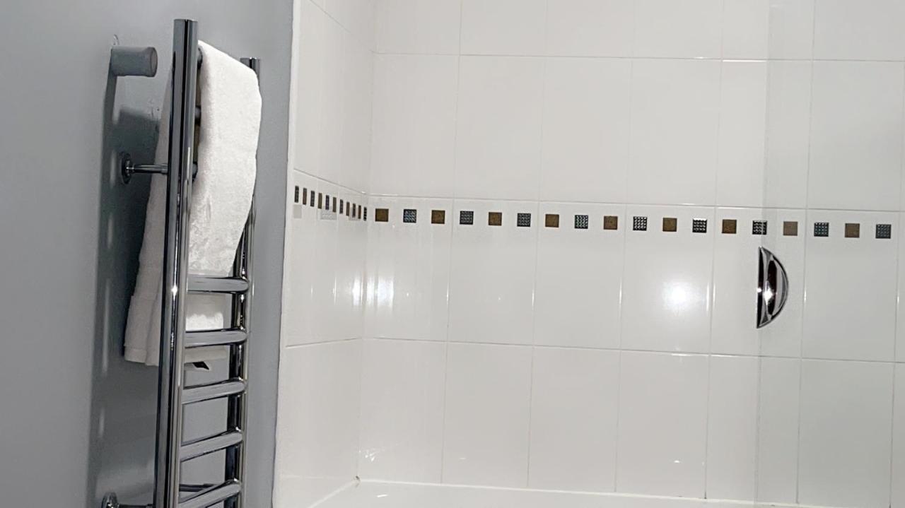 Luxury 1 Bed Apartment With Parking Μάντσεστερ Εξωτερικό φωτογραφία